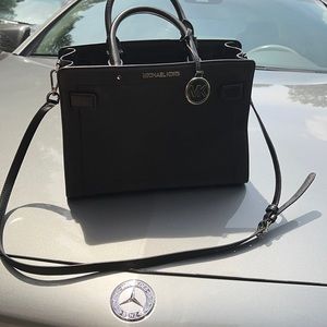 Michael Kors Black Purse (LIKE NEW)